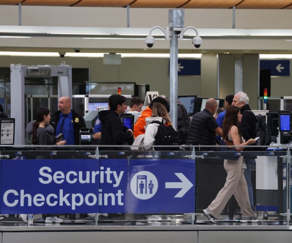 partial united states government shutdown affecting air travel  