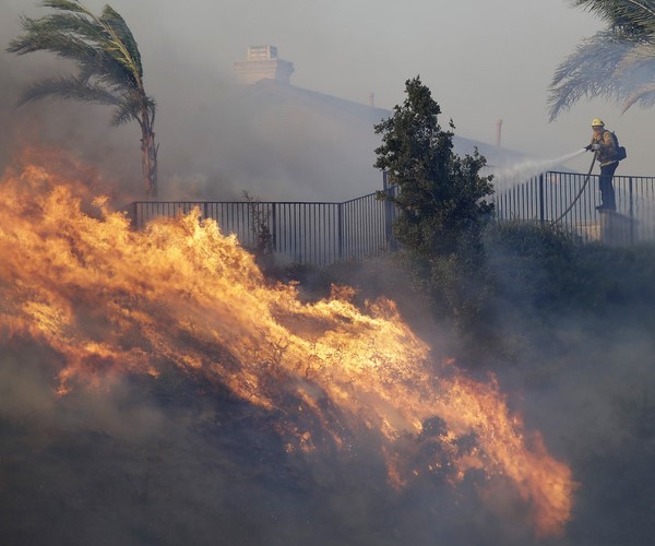 Calif. Utility Cuts Power in 19 Counties Amid 'Diablo' Winds