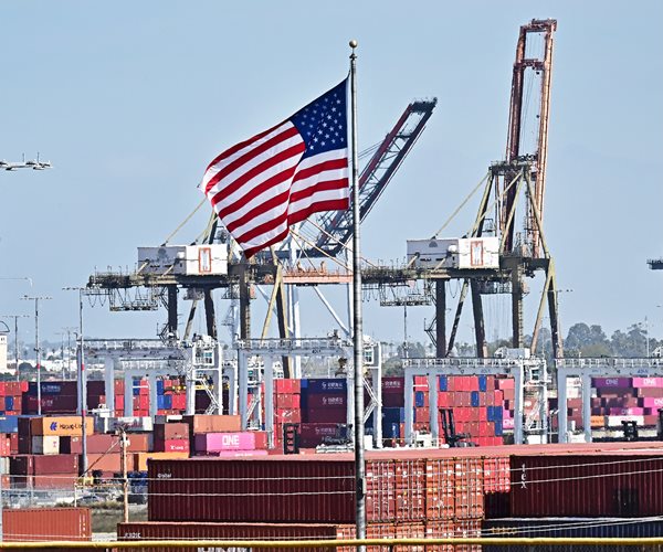 US Trade Deficit Hits Record High in January on Imports Surge