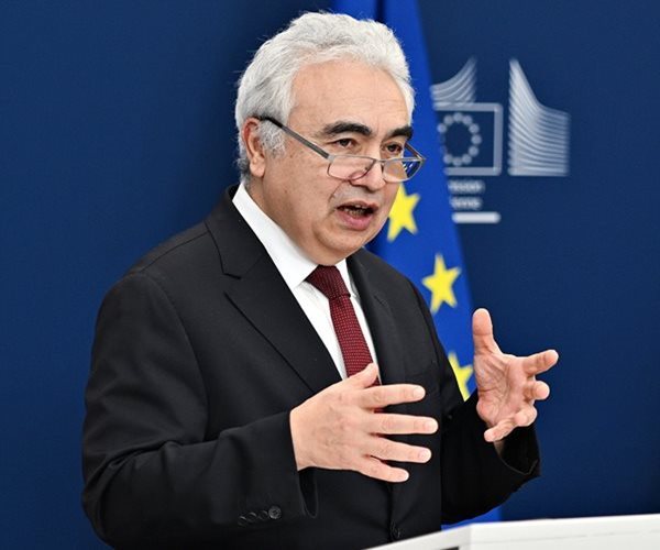 IEA Weighs Record 400M-Barrel Strategic Oil Release