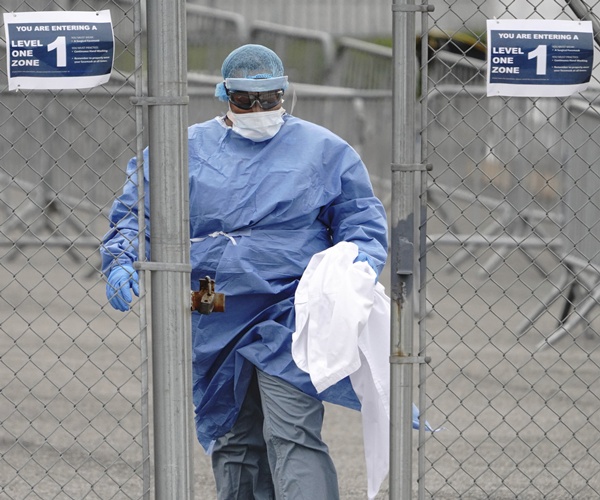 Thousands of New York City Nurses Set to Strike Monday If Deal Isn't Reached With Hospitals