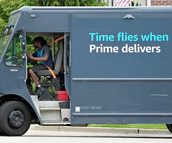 Amazon Unveils 1-Hour Delivery, Targeting Walmart