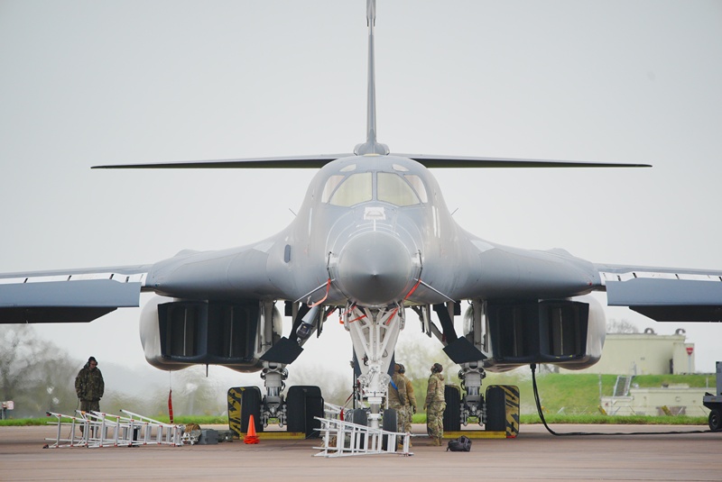 Trump Gives Iran 48 Hours to Open Hormuz, Threatens Power Plants