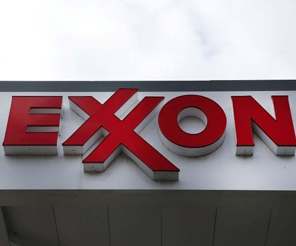 Exxon Mobil Cuts Nearly 400 Jobs in Texas