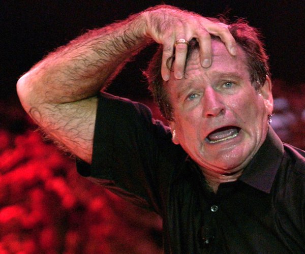 Robin Williams performing comedy