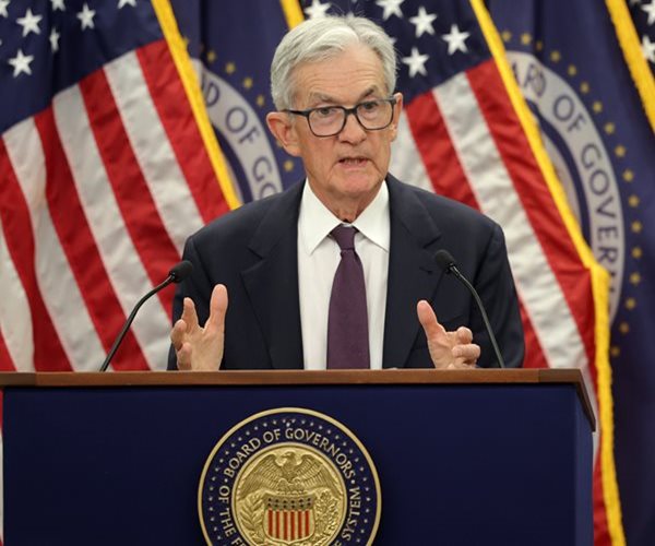 Federal Reserve Leaves Rates Unchanged, Projects One Rate Cut This Year