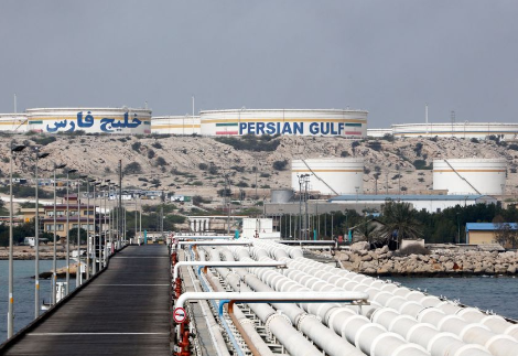 US Hits Iran's Kharg Island; Vital Oil Facilities There Spared, for Now