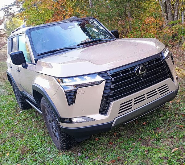 Lexus Gets Dirty With the GX 550 Overtrail 