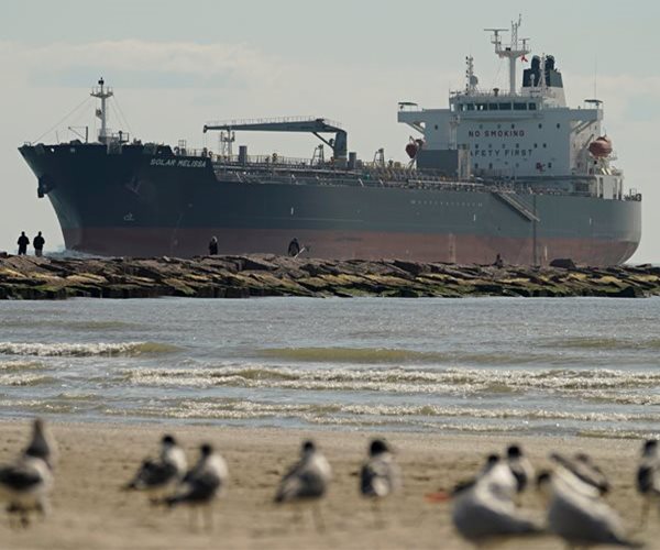 US Sets New LNG Export Records in Banner Year