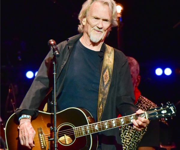 Kris Kristofferson, Singer-Songwriter, Actor, Dies at 88