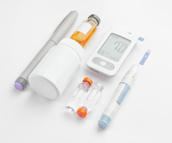 glucose monitor, different diabetes medications