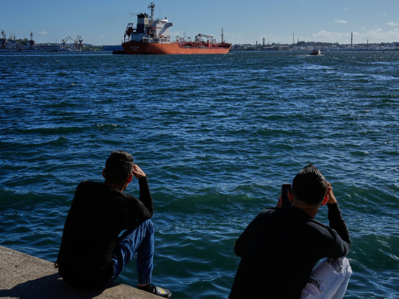 Report: WH Weighing Blockade to Halt Cuban Oil Imports