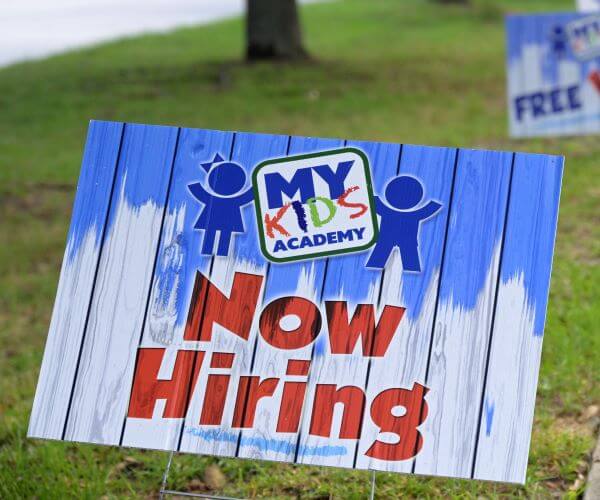 Unemployment Claims Fall to 211,000, Lowest Since March