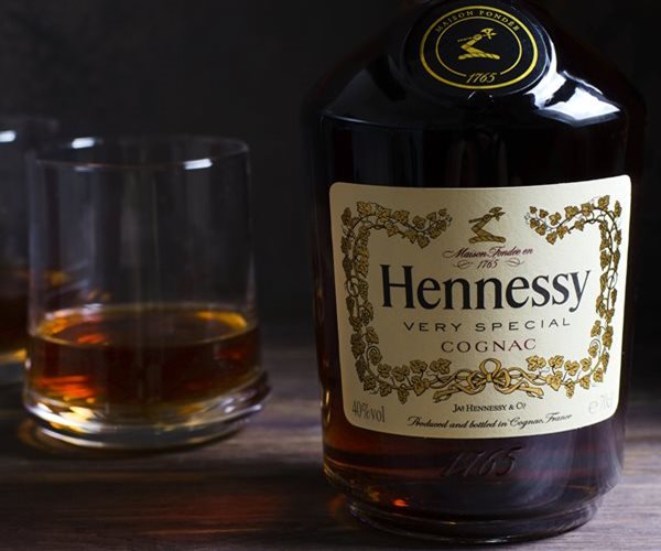 Hennessy Drops Plan to Bottle Cognac in China Due to Strikes,, Tariffs