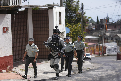 5 Killed in Mexican Town Caught between Battling Criminal Groups