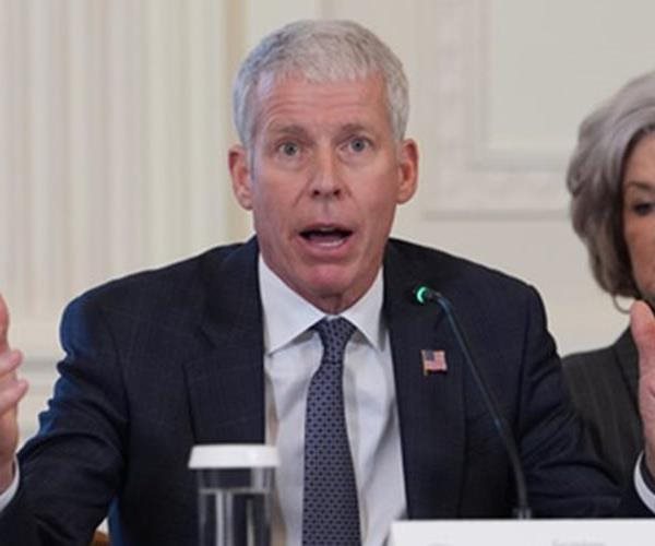 US Energy Secretary Chris Wright Visits Venezuela to Assess Oil Industry Overhaul