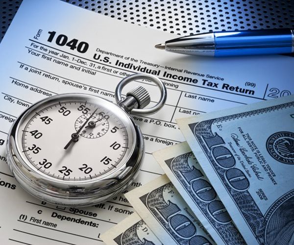 Early Birds Can Begin Filing Taxes on Jan. 26 This Year