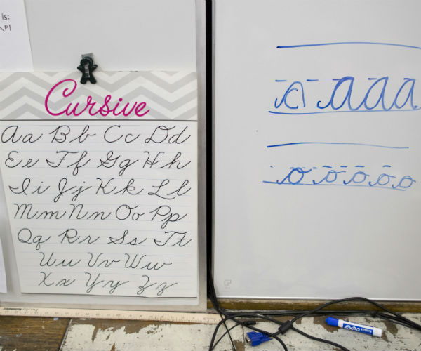 Flip the Script: Cursive Sees Revival in School Instruction