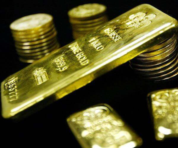 Gold Nears $5,400 as Uncertainties Mount