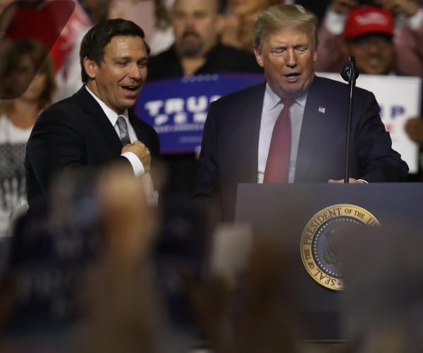 trump desantis in tamps florida 