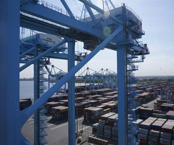 Port Strike by 45,000 Dockworkers All But Certain to Begin at Midnight