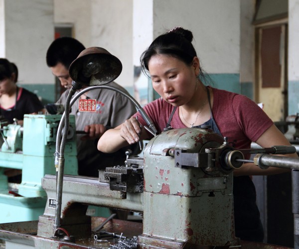 assembly line labor in china 