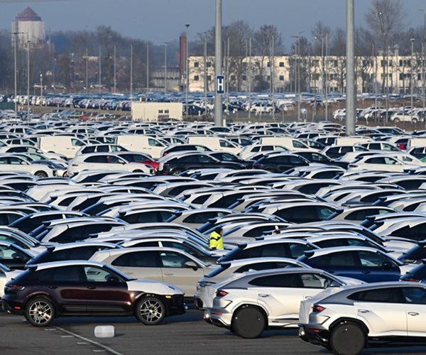 World Trade Surged by 4.4% in 2025 Despite Tariffs