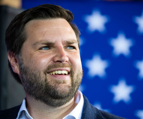 jd vance smiles