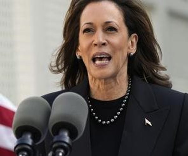 Harris Faces New Urgency to Explain How She's Not Biden