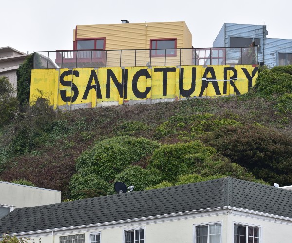 the legal myth that is the sanctuary city and or state 