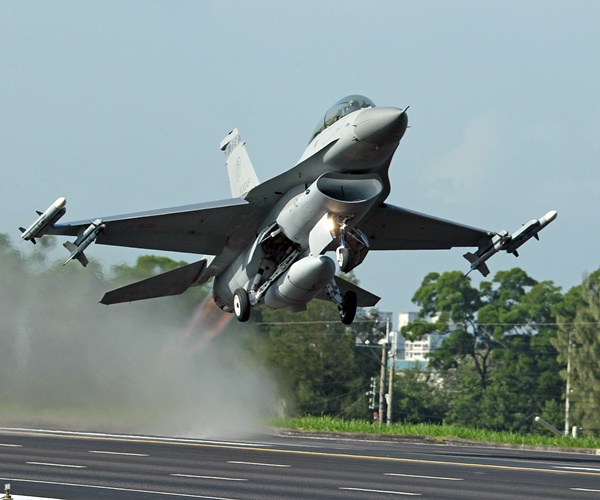 Taiwan Says Large-Scale Chinese Military Flights Return After Unusual Absence