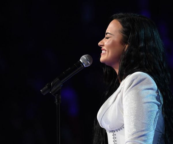 Demi Lovato Returns to Her/She Pronouns: I'm Such a Fluid Person