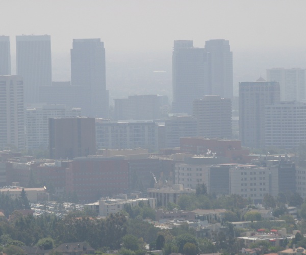 air pollution downtown Los Angeles