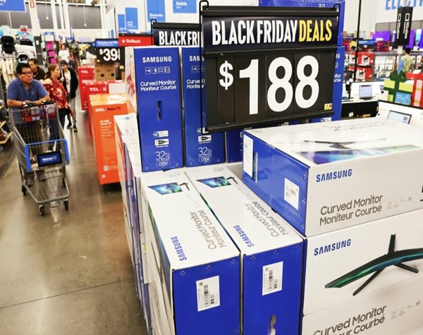 Consumers Brace for Huge Bargain Hunt in Big 'Black Friday'