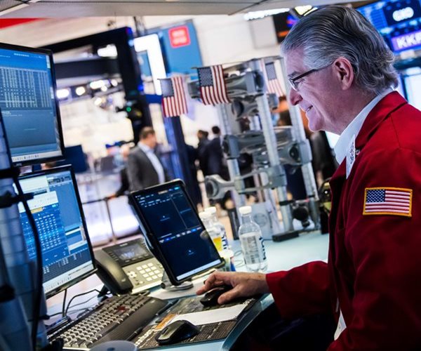 Stocks Dip With Economic Data, Earnings in Focus