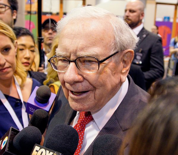 Buffett Refines Plans for His Fortune, Donates More Berkshire Shares 