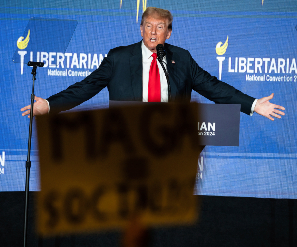 Trump Confronts Repeated Boos at Raucous Libertarian Convention Speech