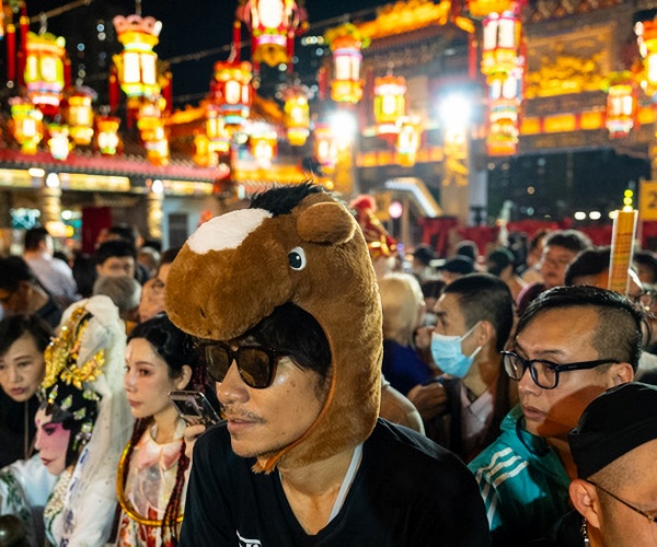 Lunar New Year Prayers and Festivities Usher in the Year of the Horse