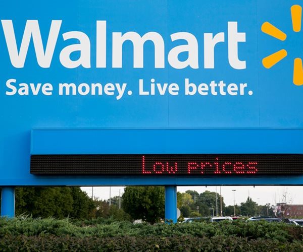 Walmart to Pay Some Managers $600K a Year