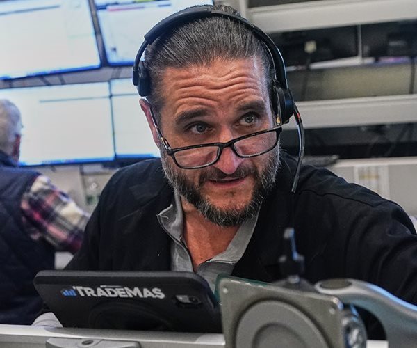 Dow Rallies 650 Points to Record on Energy Boost