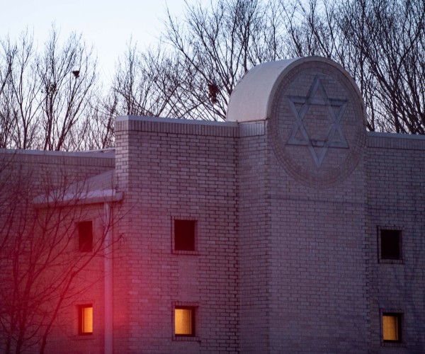 texas synagogue holds healing service 