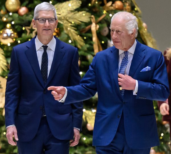 Apple Approaches $4 Trillion Valuation