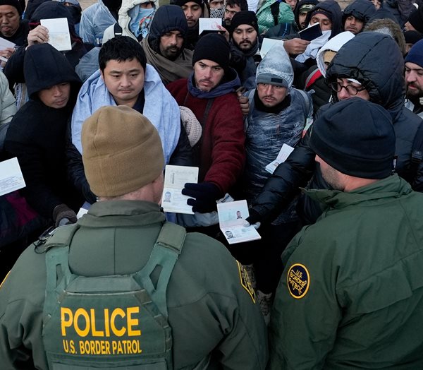 Immigration Drives US Population to 340 Million