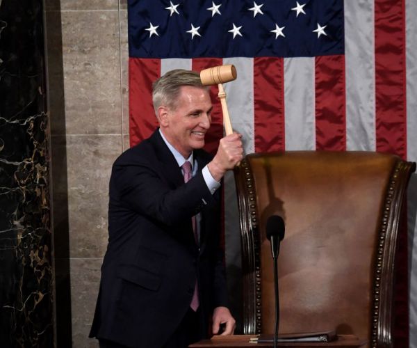 After Speaker Vote Chaos, 118th Congress Sworn In