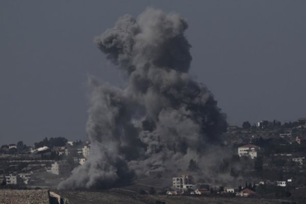 Israel Expands Its Bombardment in Lebanon as Thousands Flee Widening War