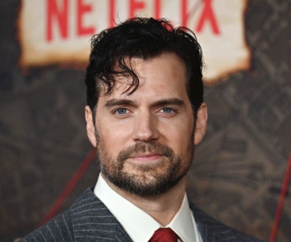 henry cavill attending a premiere