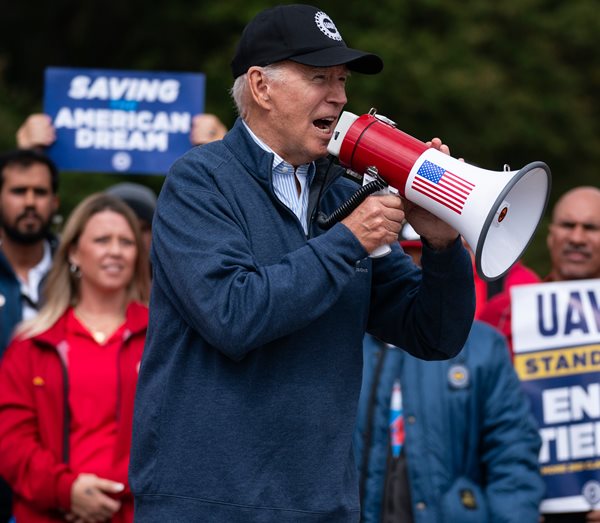 Unions Face a Moment of Truth in This Year's Presidential Race