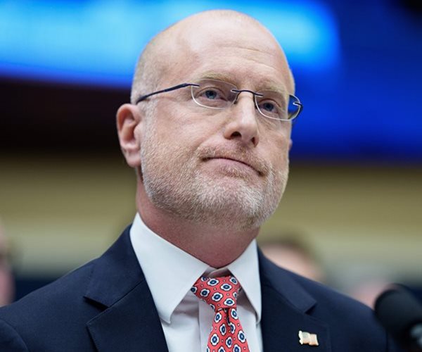 Paramount's $110B Warner Deal Nears FCC Clearance