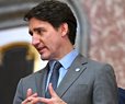 Trudeau Tells Trump Tariffs on Canada 'Very Dumb'