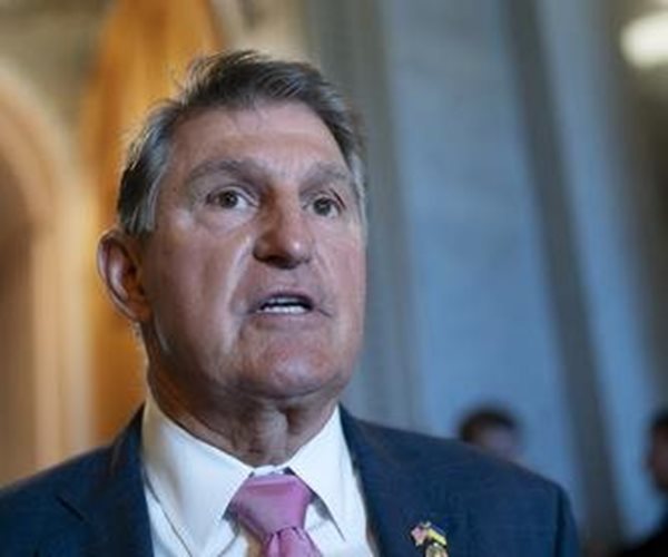 Manchin Decision Hurts Dems' Senate Hopes, Sparks Speculation About WH Run